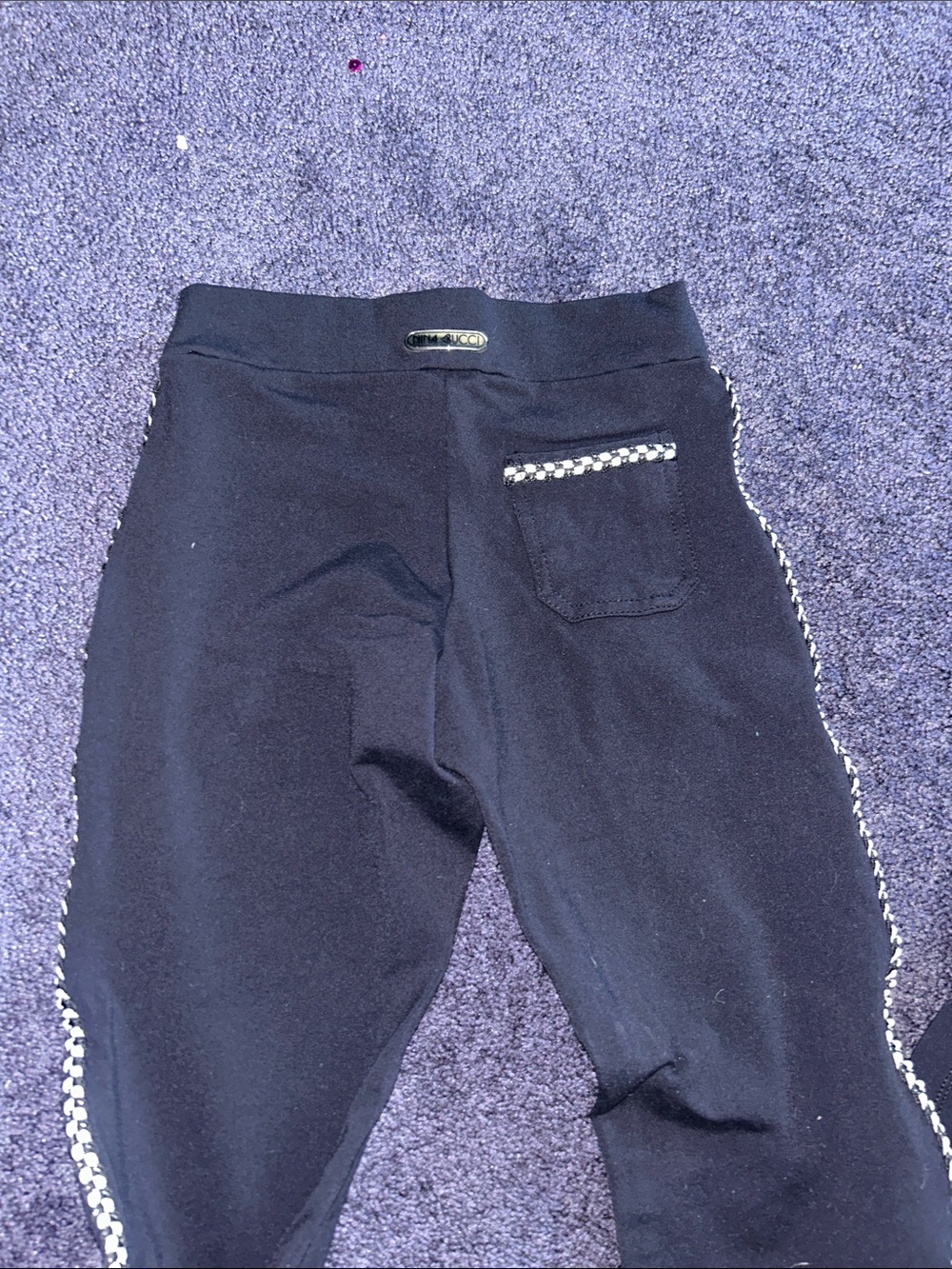 Black Chain-Trim Flared yoga Set - Picture 9 of 16
